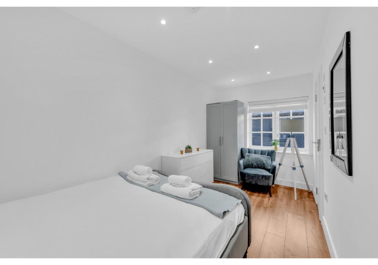 Classic 2Bd Flat In Chelmsford Eksteriør billede