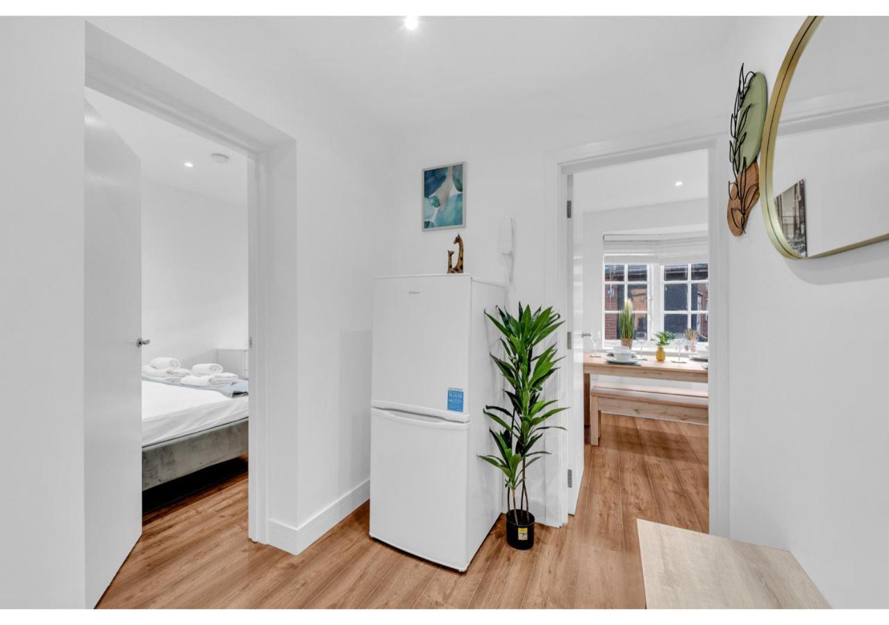 Classic 2Bd Flat In Chelmsford Eksteriør billede